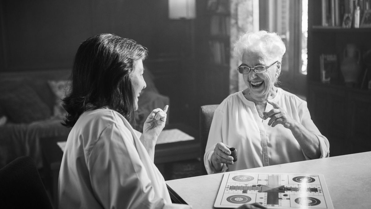 El cuidado de personas mayores en casa, la alternativa más segura en tiempos de coronavirus